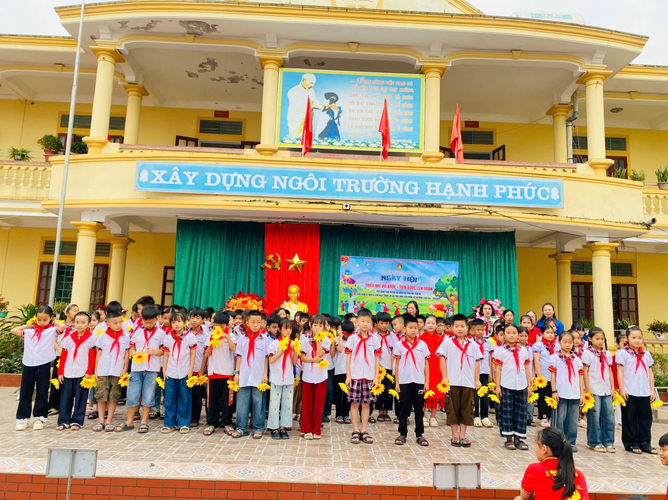 Nền 0 ảnh kêt nạp đội