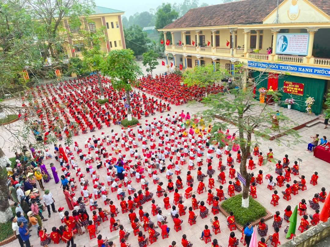 Một số hình ảnh về trường tiểu học Nhân Thành