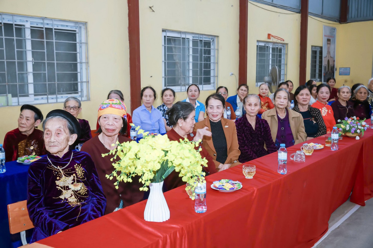 Nền 3 Một số cụ