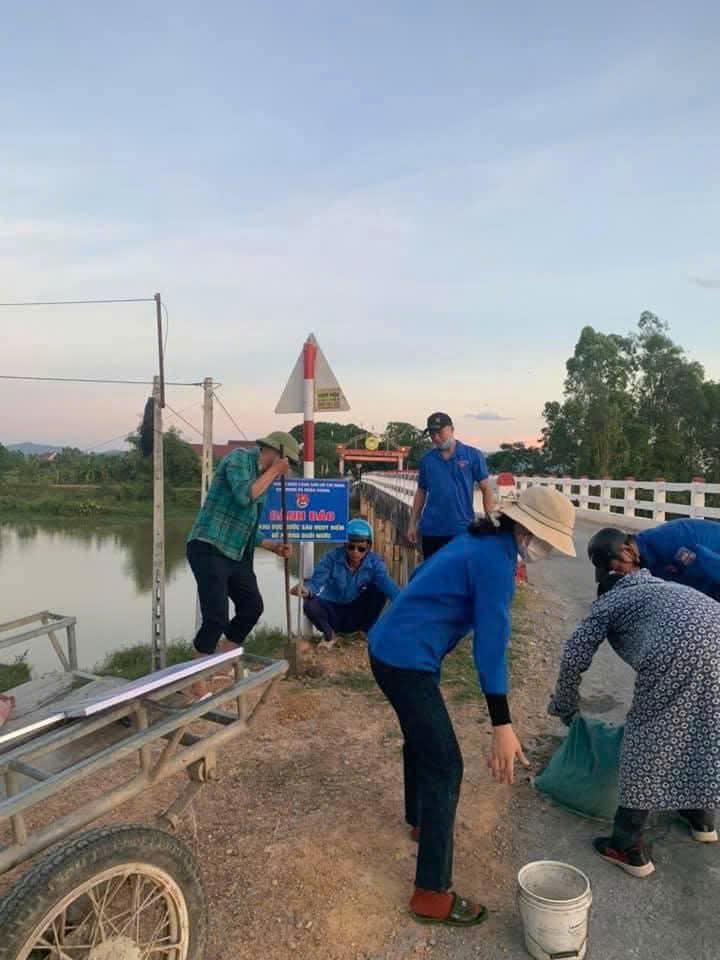 biển cảnh báo 2